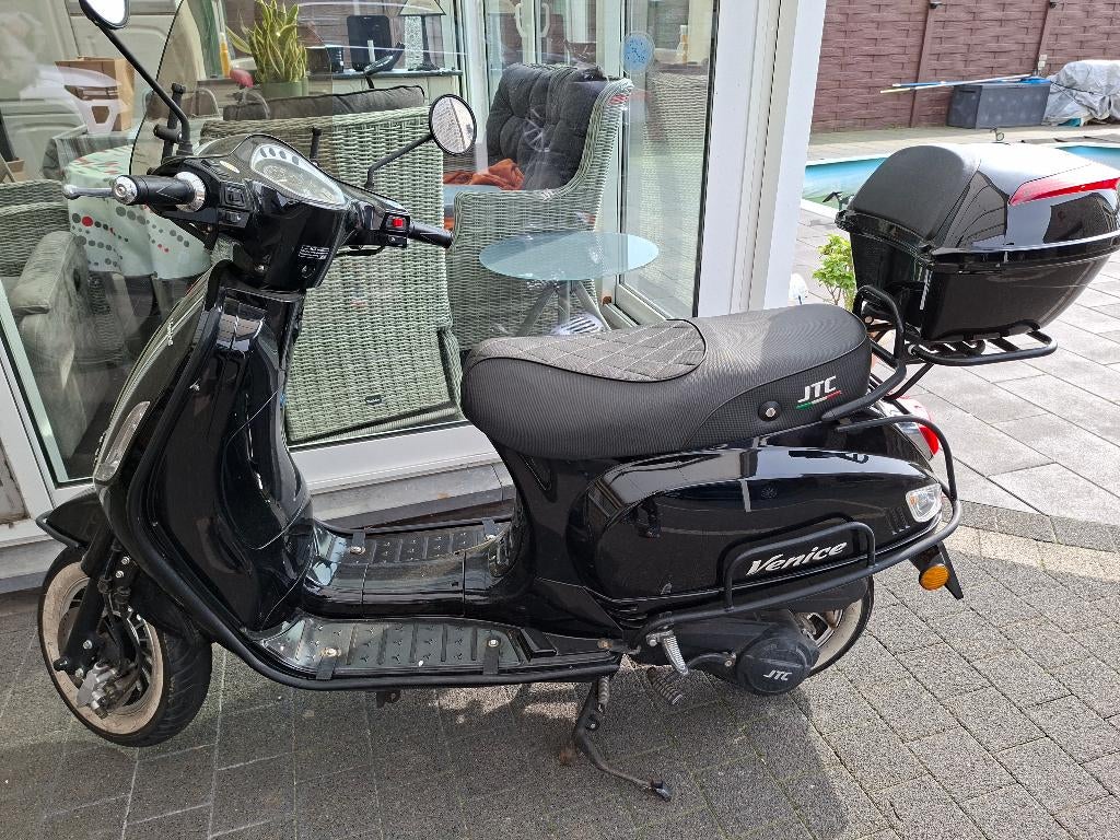 Vespa zo goed als nieuw, JTC, Particulier, 125 cc, Overig