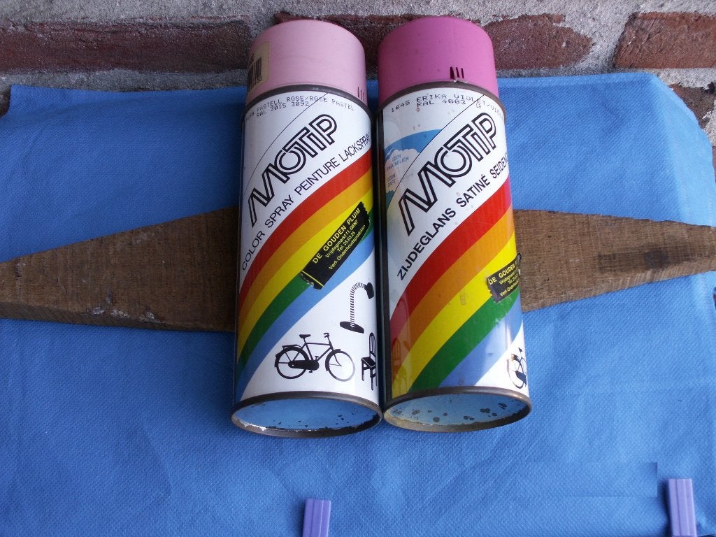 Spuitbussen MOTIP met colorspray, RAL 3015 en 4003., Overige kleuren, Nieuw, Ophalen of Verzenden, Verf