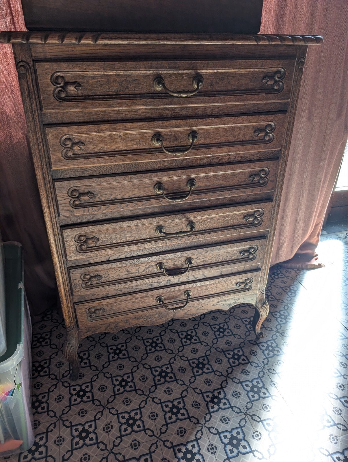 Vintage queen Anne ladekast, Ophalen