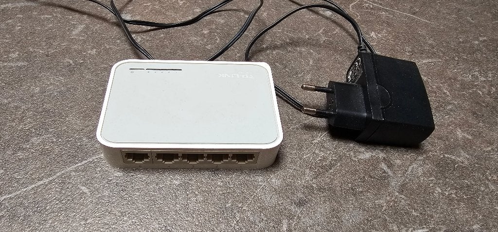 Switch ethernet TP link, Informatique & Logiciels, Commutateurs réseau, Utilisé, Enlèvement ou Envoi