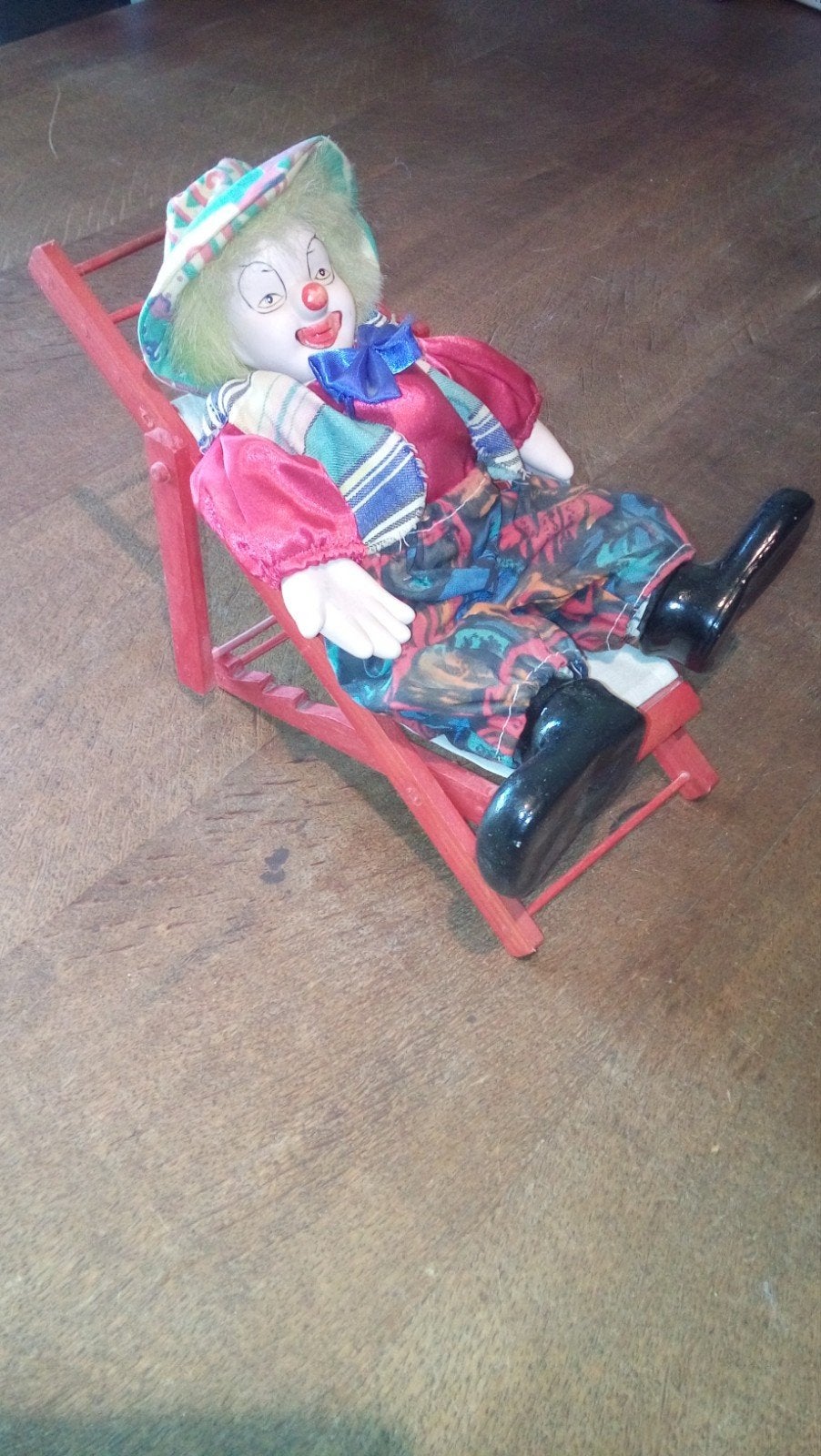 clowntje in ligzeteltje, Verzamelen, Ophalen of Verzenden