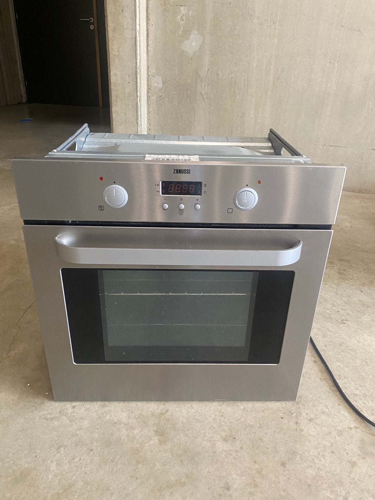 Zanussi inbouwoven inox – volledig werkend, Elektronische apparatuur, Ophalen, Zo goed als nieuw, Zanussi