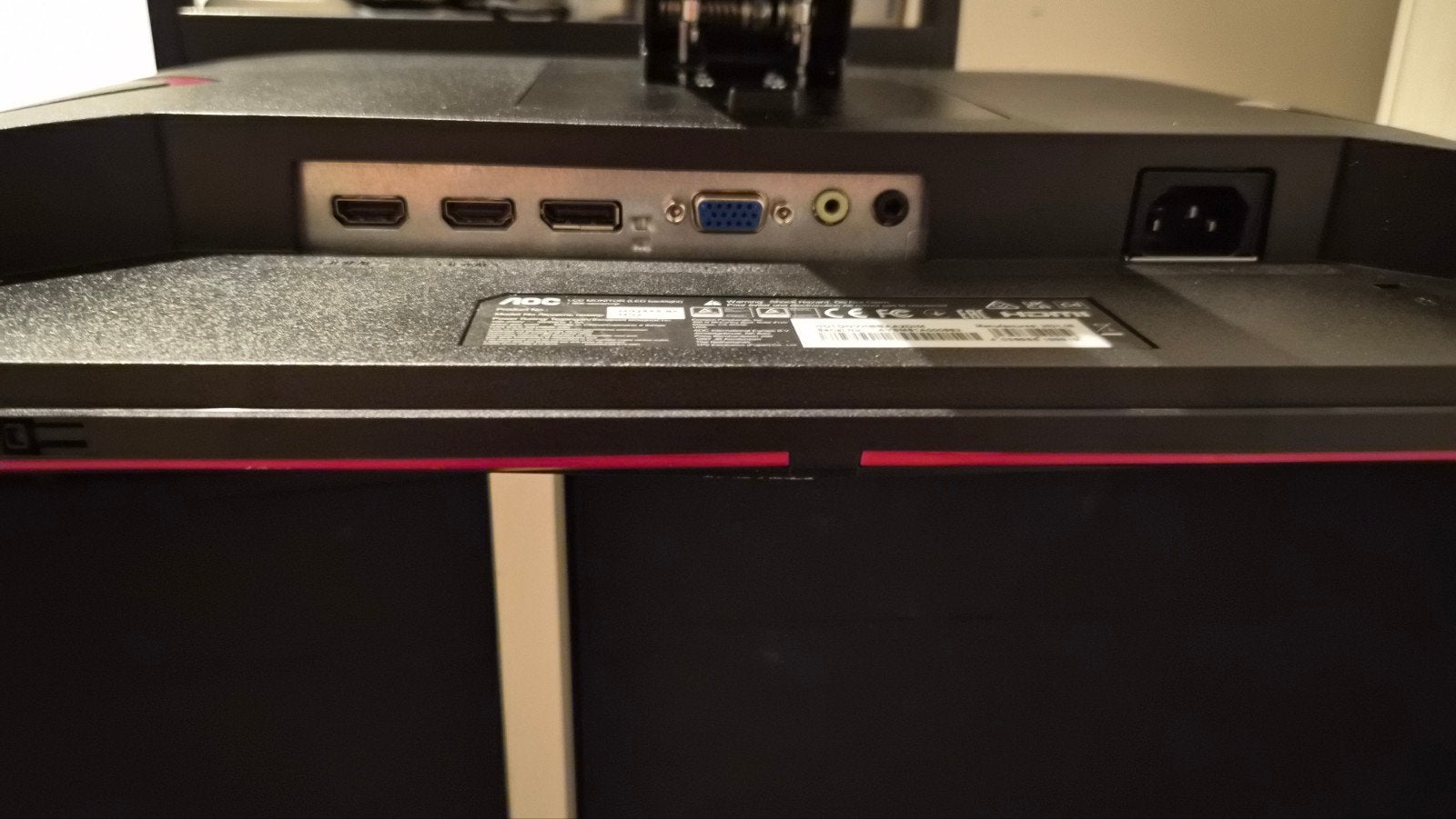 AOC monitor, Barst linker kant, HD, DisplayPort, VA, Ophalen