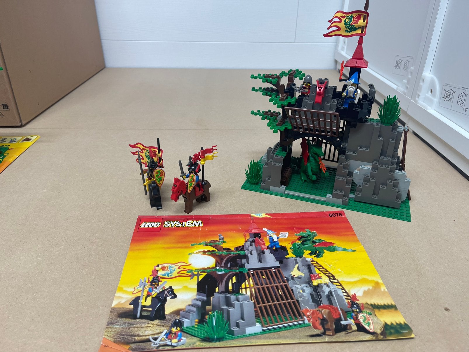 Lego castle 6076 Dark Dragon’s Den, Lego, Ophalen of Verzenden, Zo goed als nieuw, Compleet