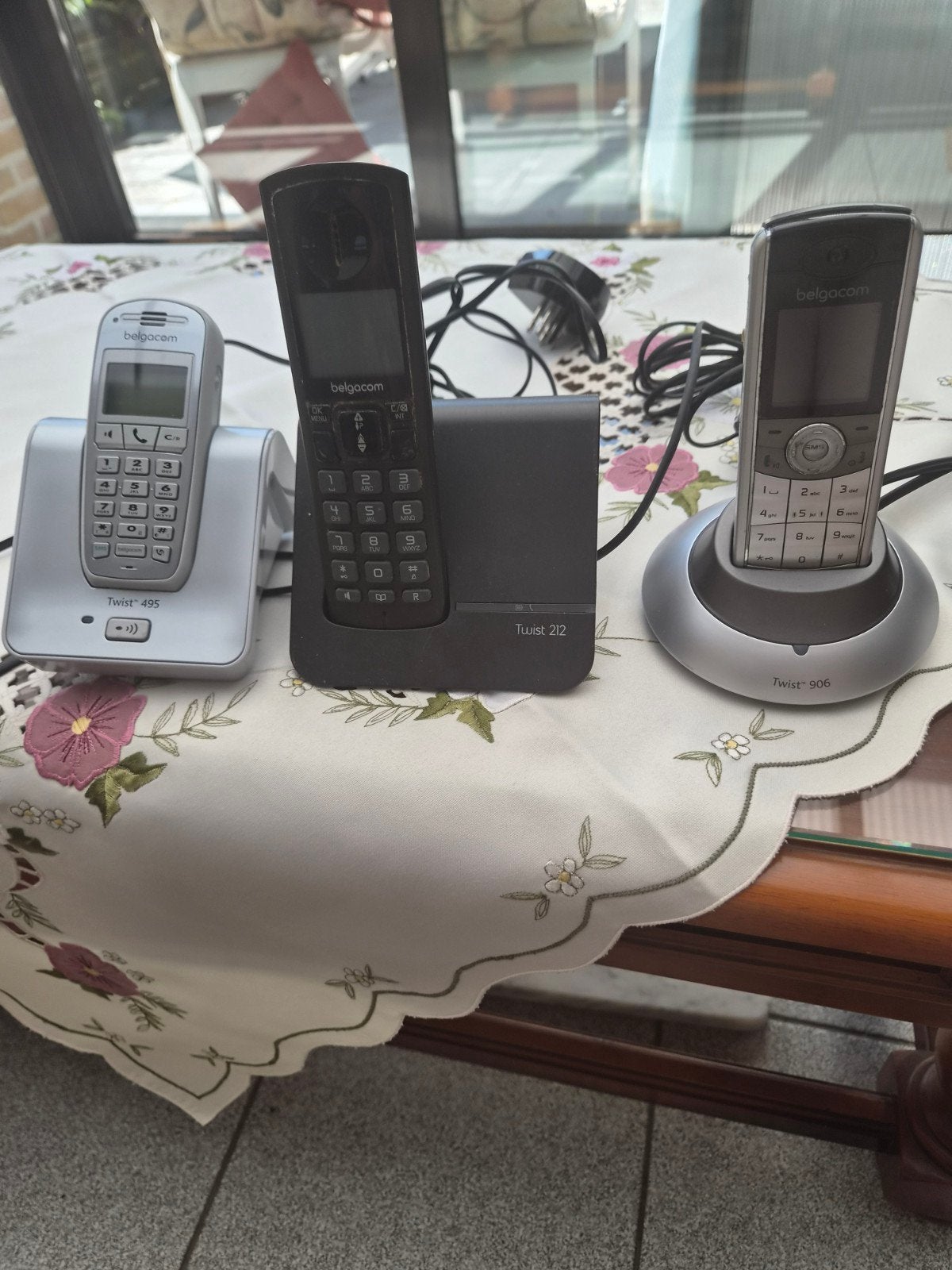 3 téléphones portables différents, Télécoms, Téléphones fixes | Combinés & sans fil, Enlèvement ou Envoi