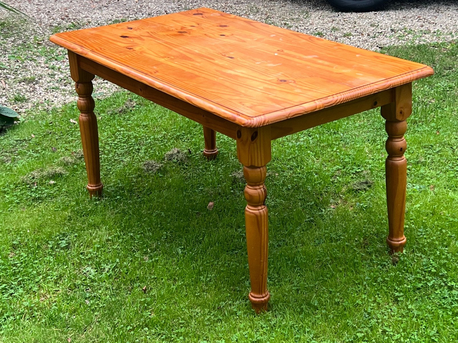 Table à manger en pin - campagne/ferme - pieds torsadés, Maison & Meubles, Enlèvement, Pin