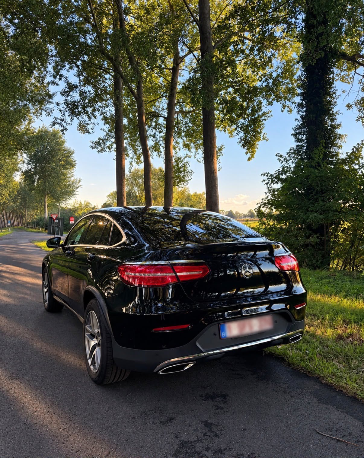 GLC250d Coupé Zwart AMG line Burmester/headup/open dak, Autos, Cuir et Alcantara, Achat, Euro 6, Noir