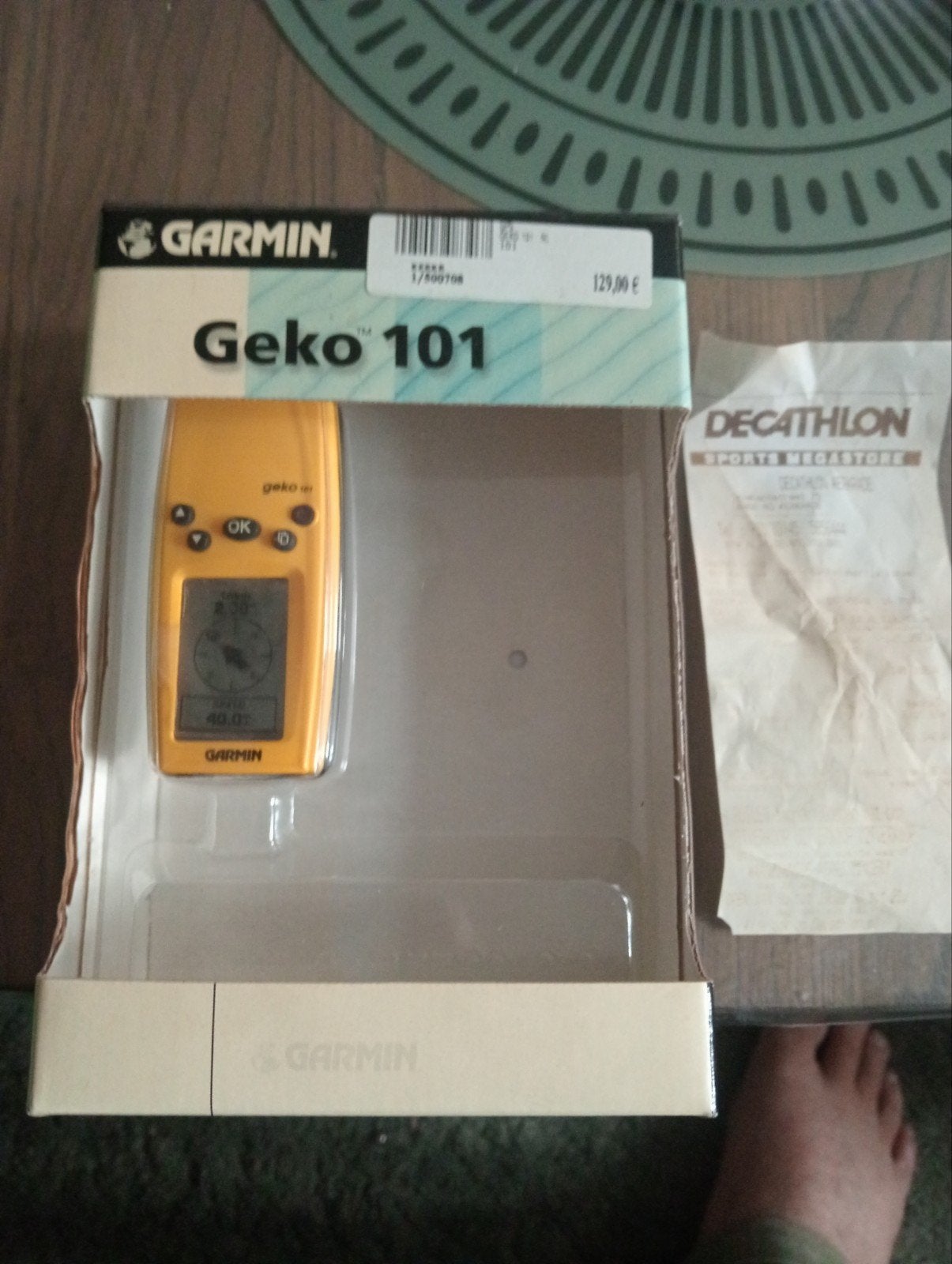 Garmin geko 101 gps met doosje en bon nieuwstaat, Sports & Fitness, Enlèvement ou Envoi, Comme neuf, Navigation ou GPS