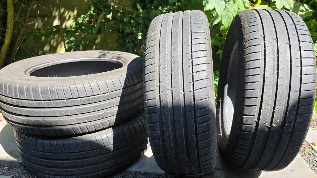Michelin Pilot Sport 4 SUV zomerbanden x4, Ophalen, 18 inch, 235 mm, Band(en)