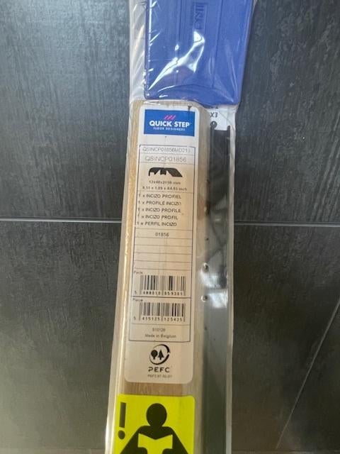 Profiel laminaat, Doe-het-zelf en Bouw, Nieuw, Ophalen, Minder dan 10 cm, 150 cm of meer