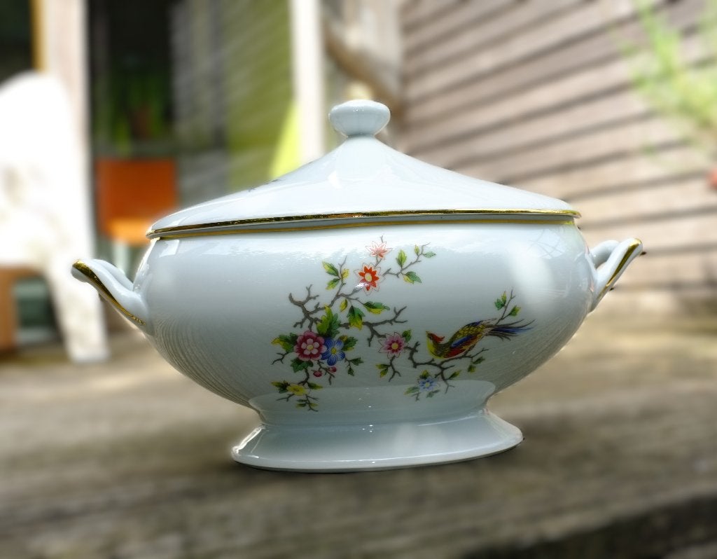 Soupière en porcelaine signée Limoges France, Antiquités & Art, Enlèvement ou Envoi