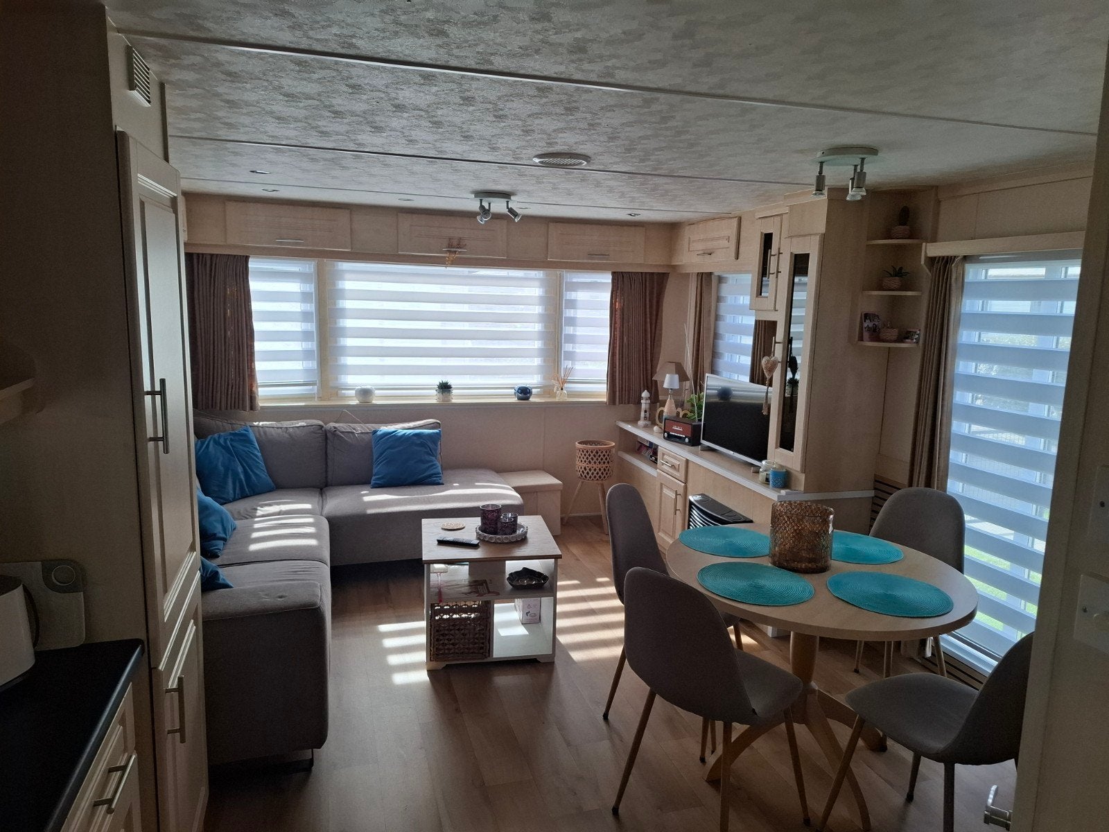 mooie  stacaravan perfect  onderhouden  op toplocatie, Caravans en Kamperen, Tot en met 4