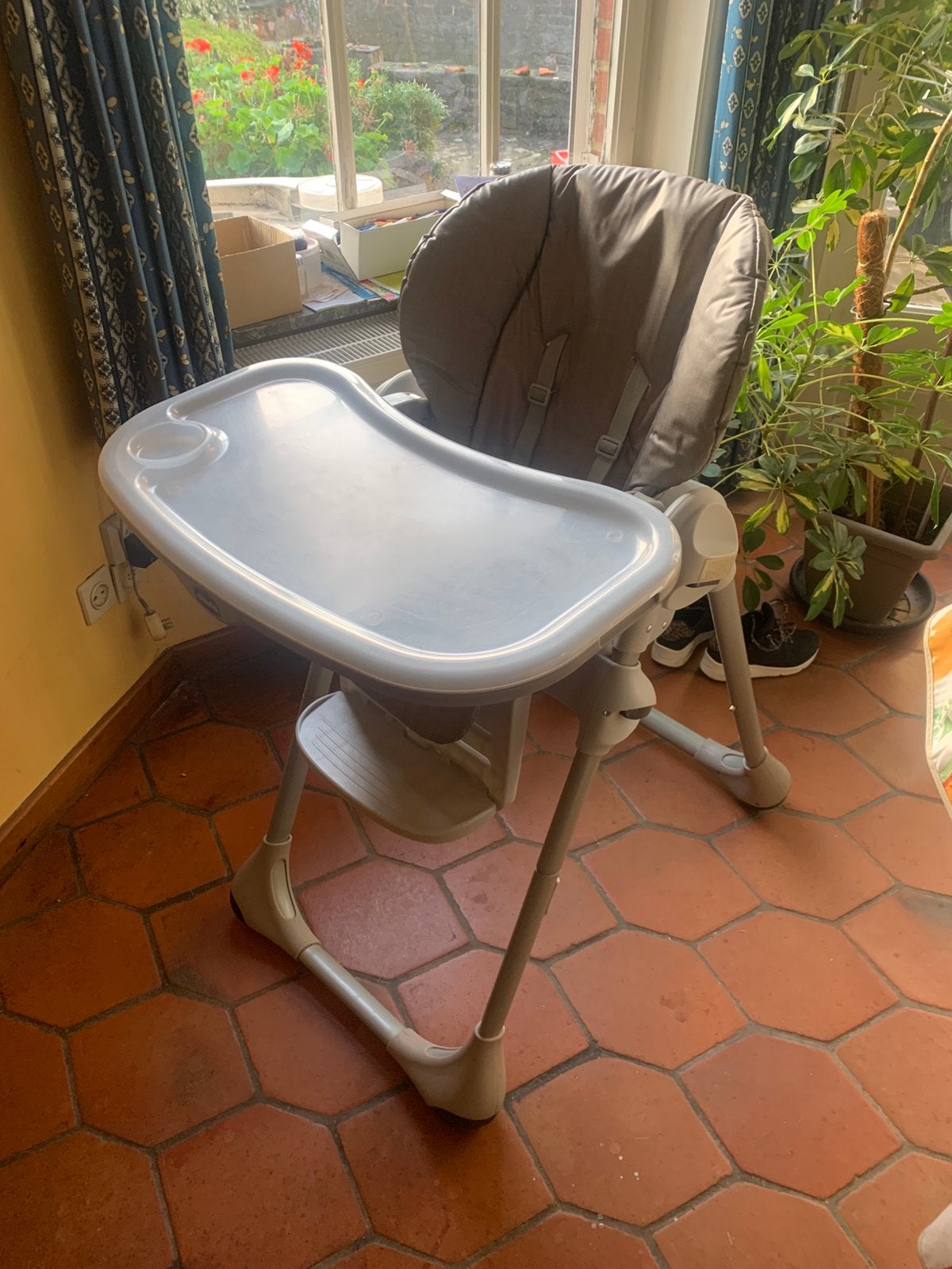 CHICCO evoluerende stoel, Kinderen en Baby's, Ophalen, Zo goed als nieuw