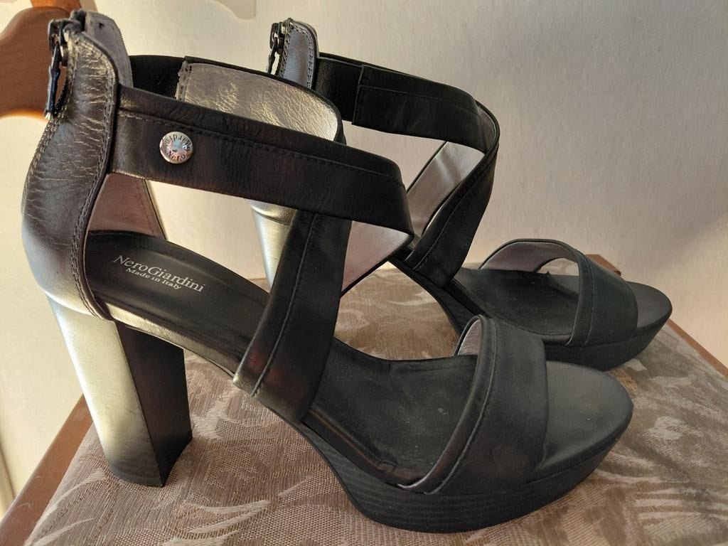 Sandales Nero Giardini taille 38, Vêtements | Femmes, Chaussures, Chaussures à haut talons, Comme neuf, Enlèvement, Noir