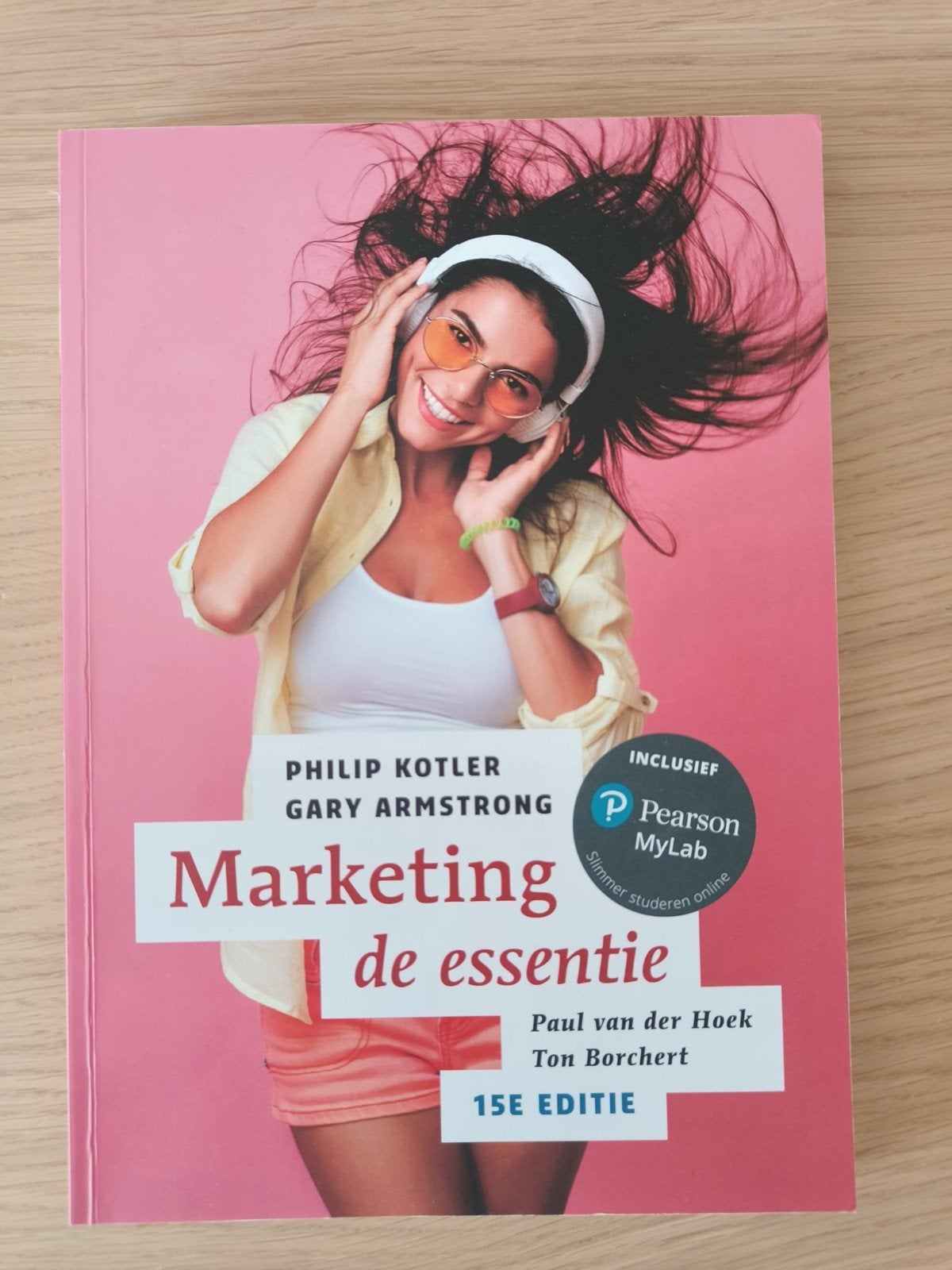 Handboek Marketing: De Essentie (15e editie), Livres, Livres scolaires, Néerlandais, Enlèvement