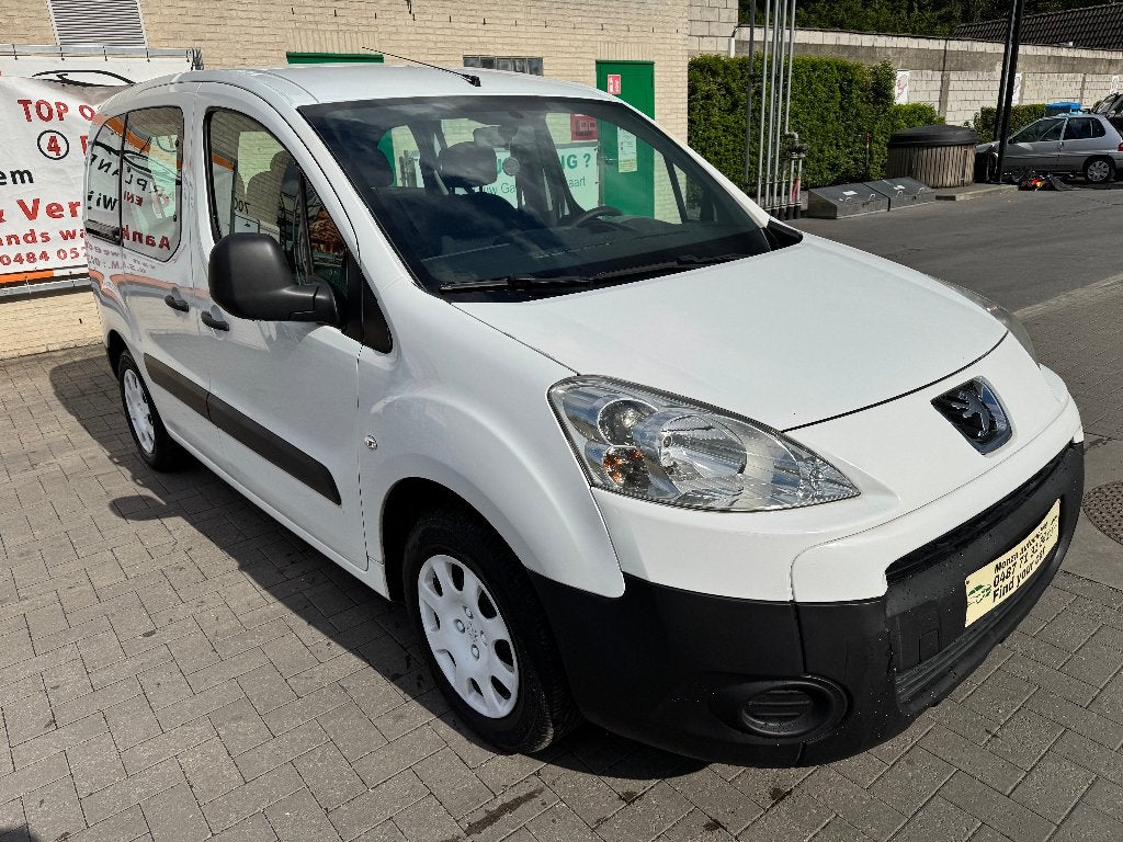 PARTENAIRE PEUGEOT, Autos, Peugeot, Entreprise, Achat, Partner, ABS, Ordinateur de bord, Verrouillage central, Vitres électriques