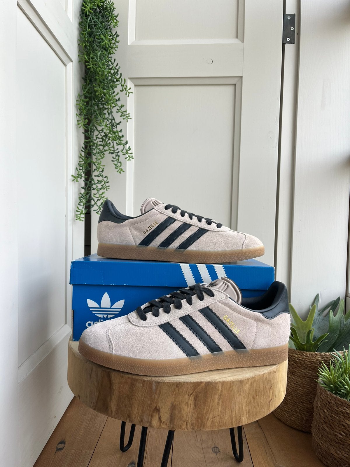 adidas Originals - Gazelle - 43/44/45 - beige black, Ophalen of Verzenden, Zo goed als nieuw