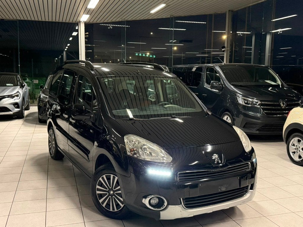 Peugeot Partner Style Tepee 1.6HDi 55kW Euro 5 jaar 12/2013, Auto's, https://public.car-pass.be/vhr/fd3403d4-0afc-44e9-bb64-e94fe6103f27