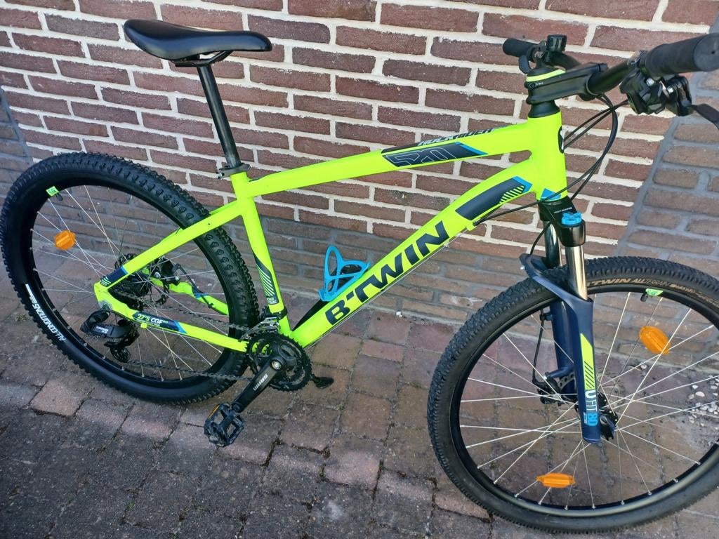 Rockrider 520 met schijfremmen en regelbare voorvering, Fietsen en Brommers, Vering, Meer dan 20 versnellingen, Schijfrem, Ophalen