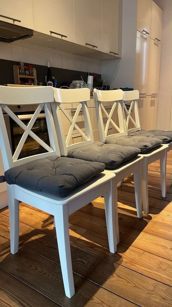 IKEA Rosenthorp Dining chairs, Maison & Meubles, Chaises, Utilisé, Quatre, Bois, Blanc, Enlèvement ou Envoi