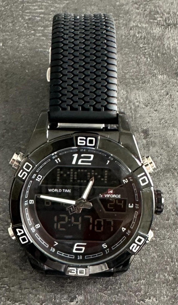 Digitaal uurwerk mannen., Leer, Polshorloge, Nieuw, Zilver