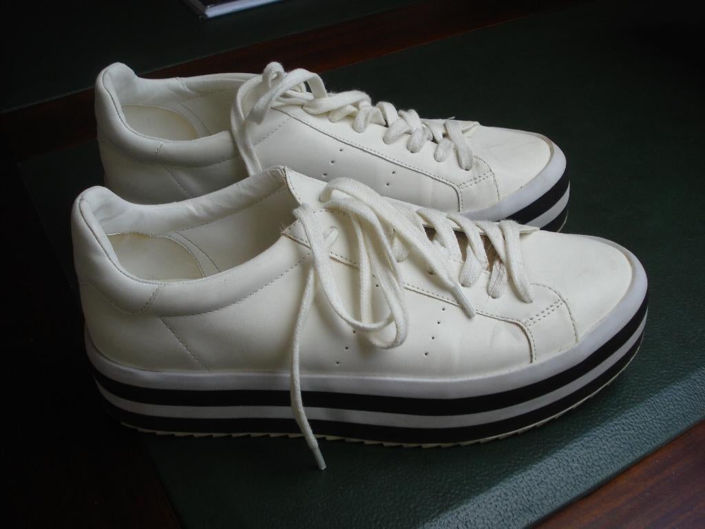 Zara sneakers, dames/meisjes. mt 38, Zara, Ophalen of Verzenden, Sneakers, Gedragen