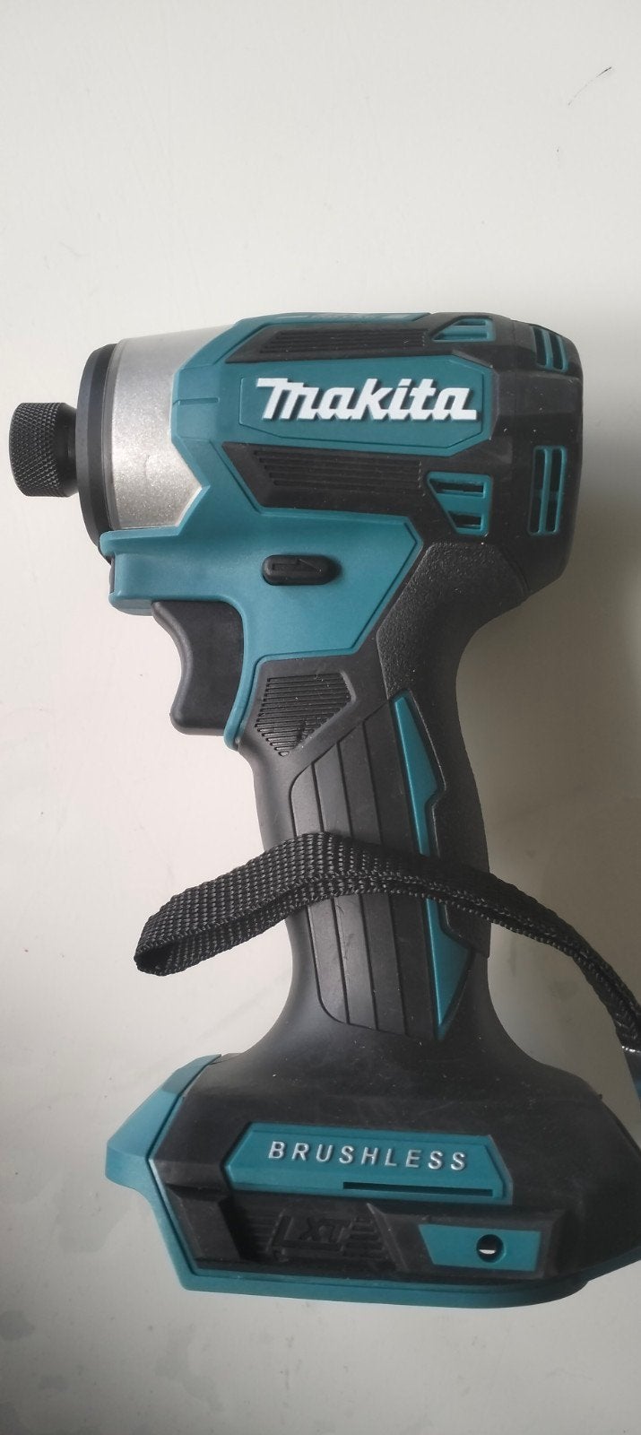 Visseuse a choc Makita dtd173