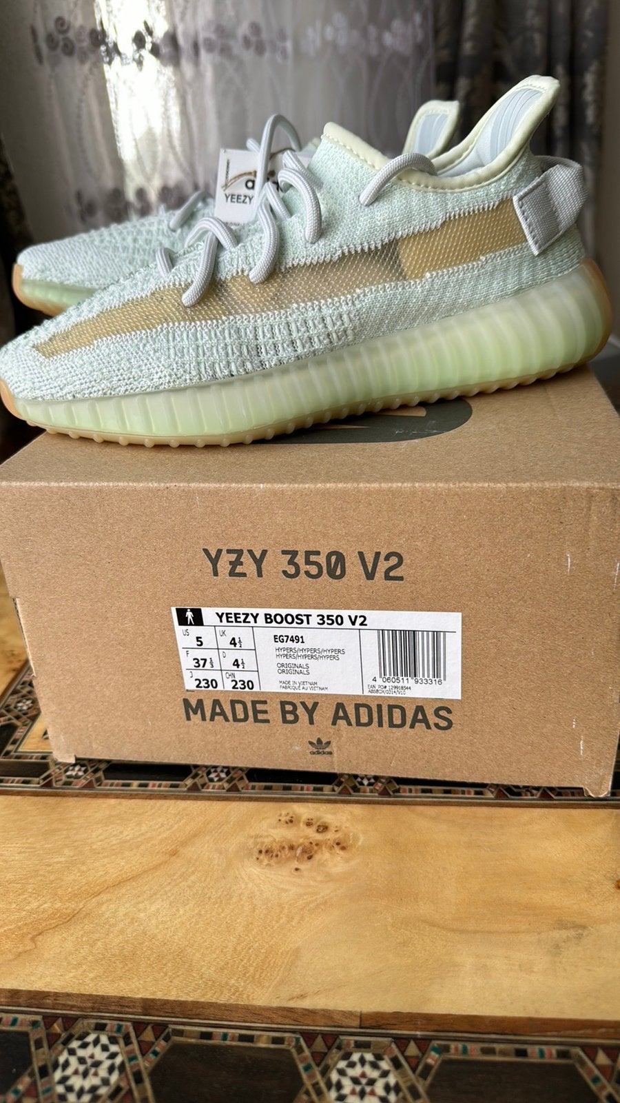 Yeezy hyperspace ‘37’, Vêtements | Hommes, Chaussures, Neuf, Enlèvement ou Envoi, Autres couleurs, Baskets
