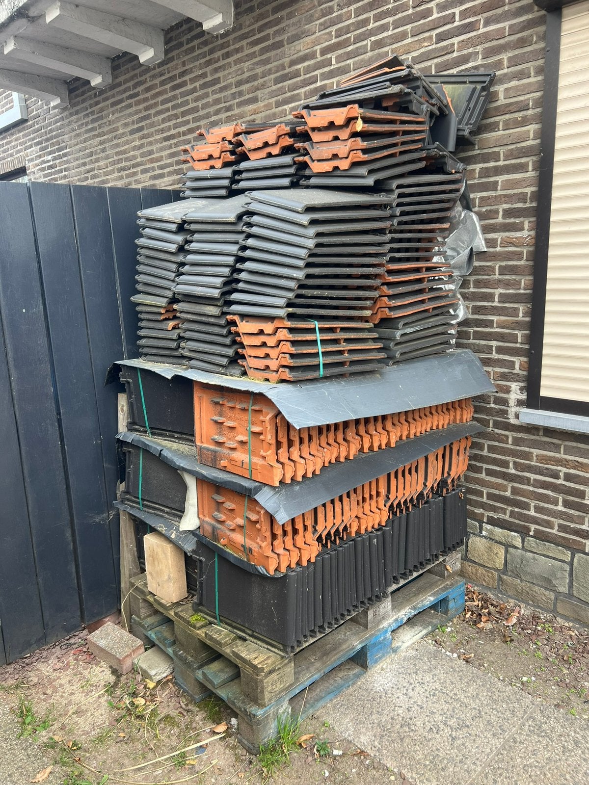 Roben Bergamo dakpannen, Doe-het-zelf en Bouw, Ophalen, Dakpannen