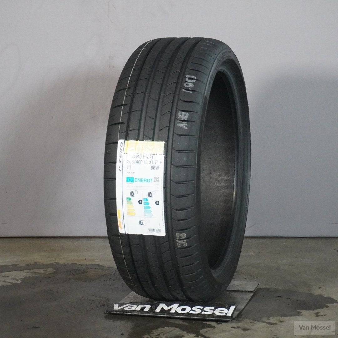 Pirelli P-Zero (PZ4) 205/40/R18 XL 86W, Autos : Pièces & Accessoires, Neuf, Véhicule de tourisme, Pneus été, -