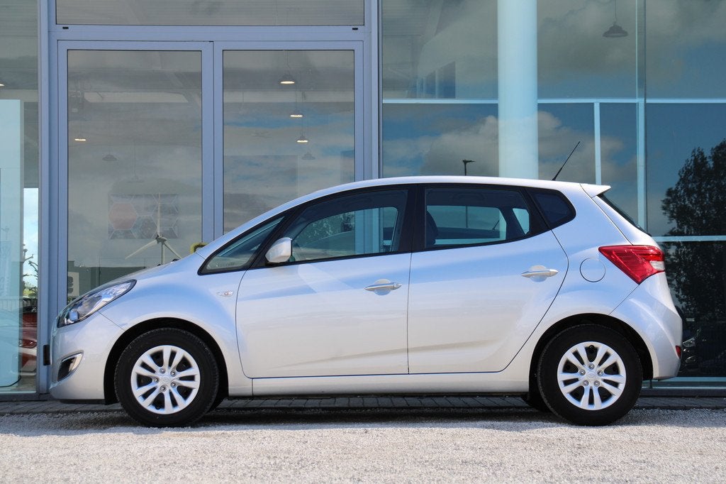 Hyundai ix20 1.4ISG Cool M5 *AC*VERSCH.ACHTERBANK*GARANTIE*, Auto's, Voorwielaandrijving, Stof, Gebruikt, 4 cilinders