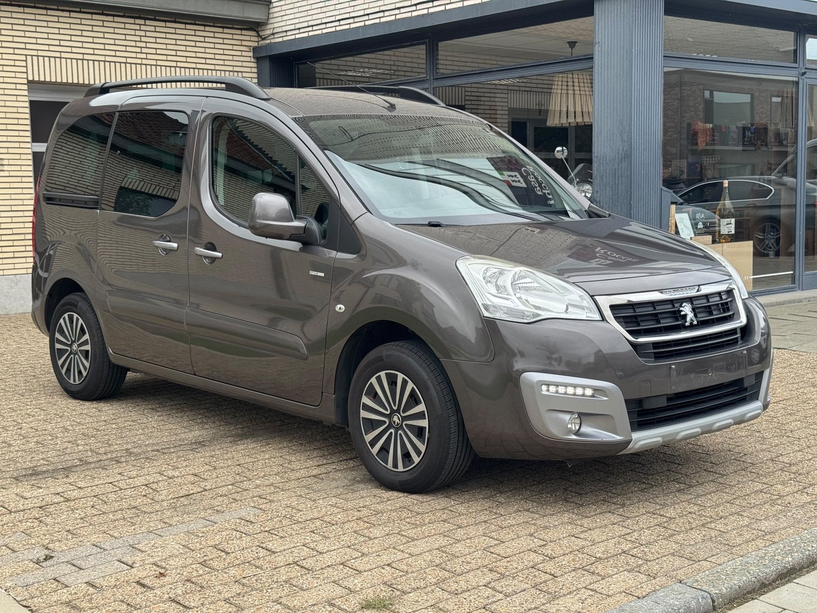 PEUGEOT PARTNER/FACELIFT ! /STYLE ! /6b ! /APPROUVÉ !, Autos, Argent ou Gris, Achat, Electronic Stability Program (ESP), Euro 6