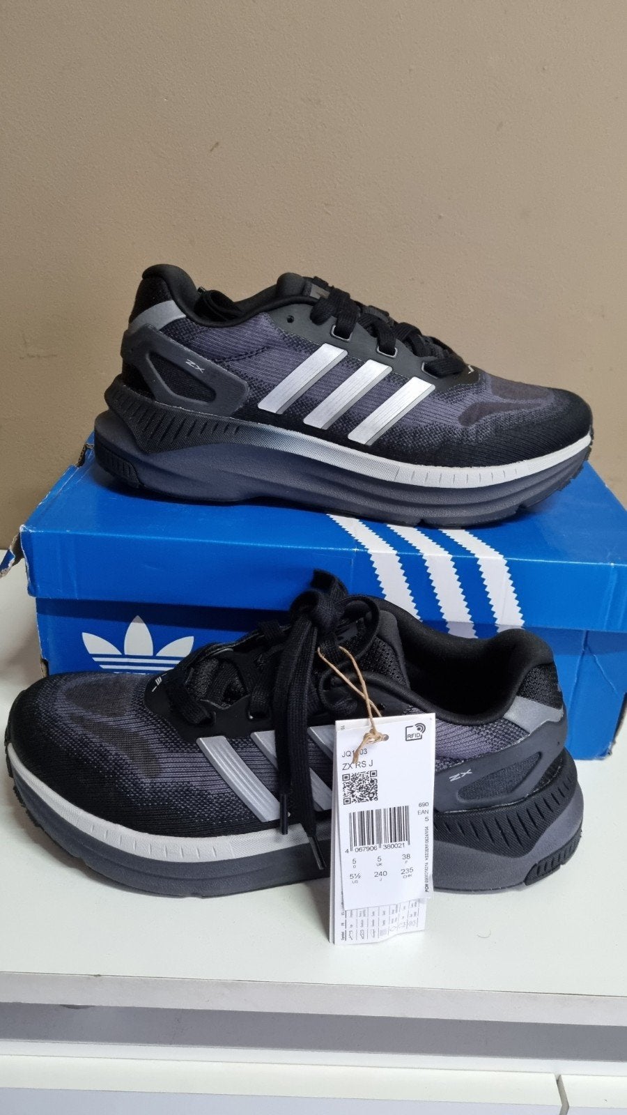 Adidas originale ZX, Neuf, Enlèvement ou Envoi, Adidas, Noir