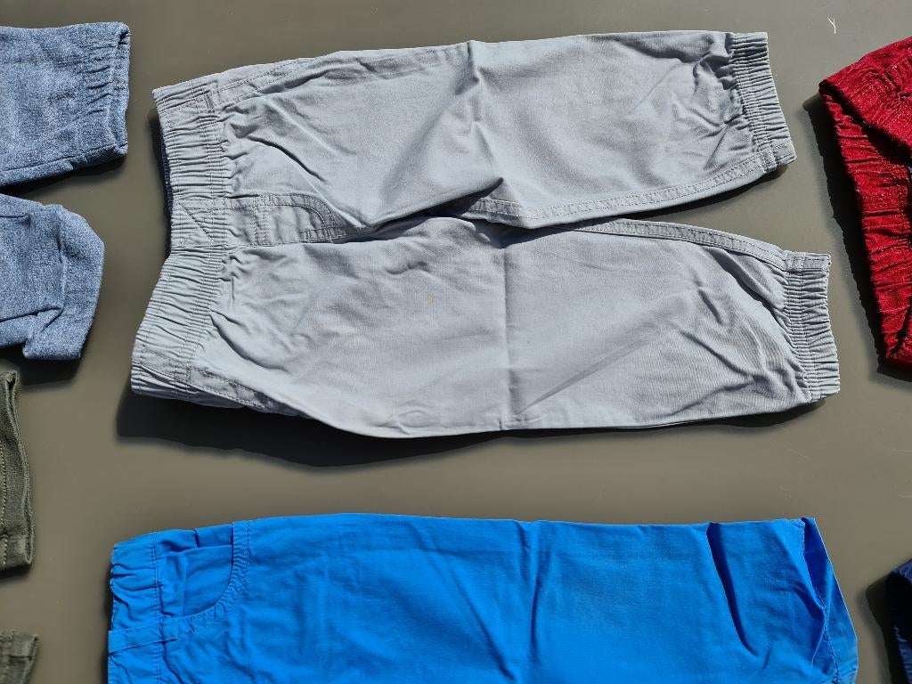 licht grijze broek 12m 80cm, Kinderen en Baby's, Babykleding | Maat 80, Ophalen, Zo goed als nieuw