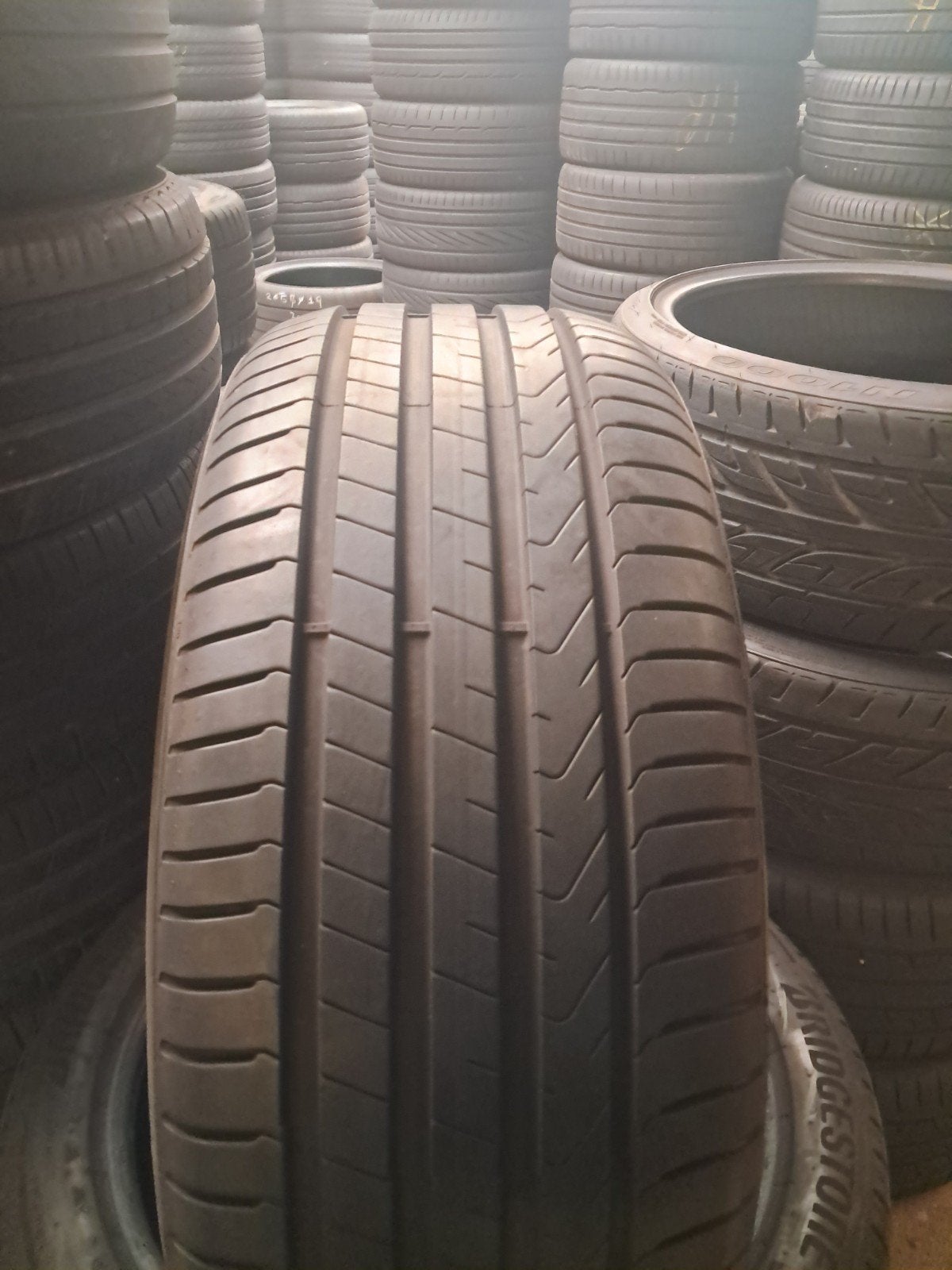 25545r19 255 45 r19 255/45/r19 PIRELLI presque nouveau, Ophalen of Verzenden