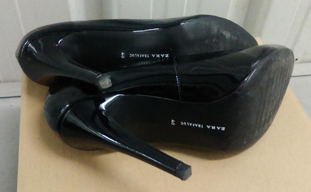 613* pumps lack ZARA super sexy noirs (40), Zara, Escarpins, Porté, Noir
