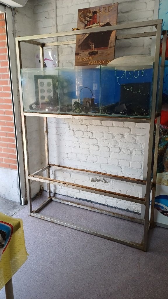 Etagère en inox pour aquarium, Enlèvement, Utilisé, Meuble d'aquarium