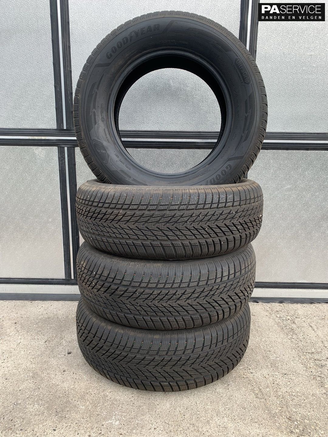 4x Goodyear 265 65 18 Winterbanden met 8.8 mm, Pneus et Jantes, Pneus hiver, 265 mm, -