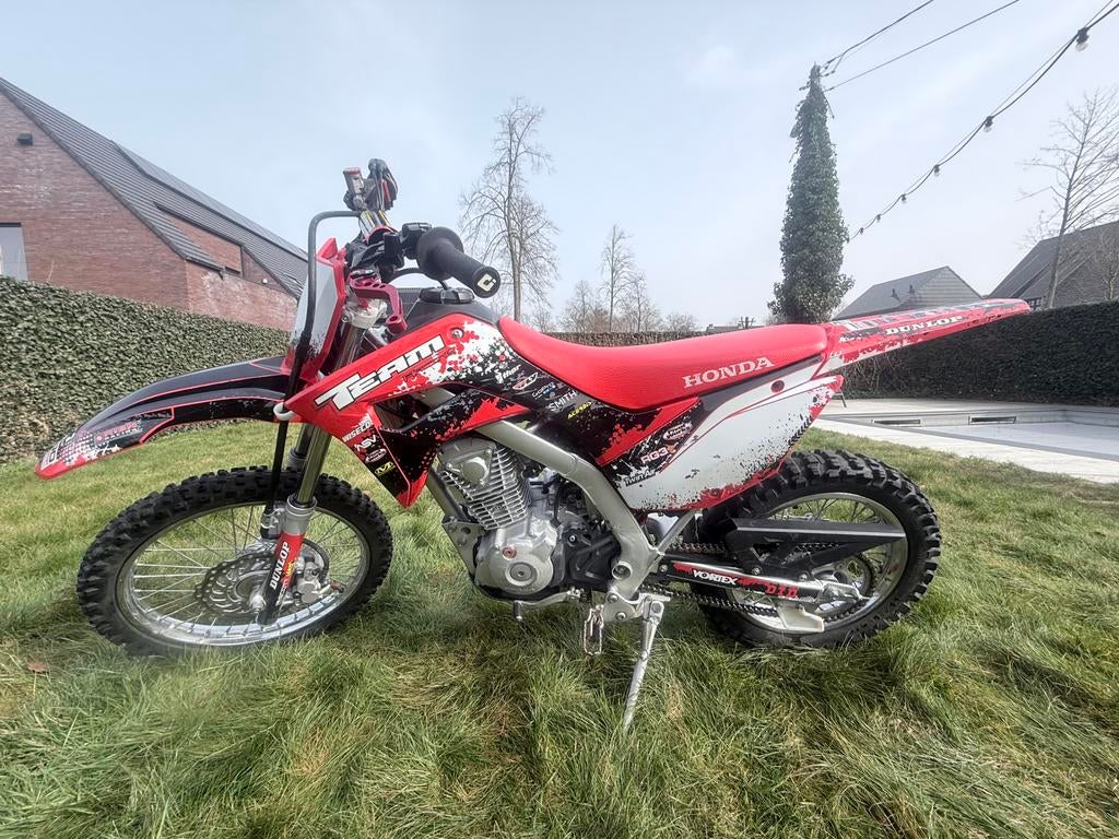 Moto tout-terrain Honda CFR 125 cc année 2022, Honda, 4 vitesses, 125 cm³, Comme neuf