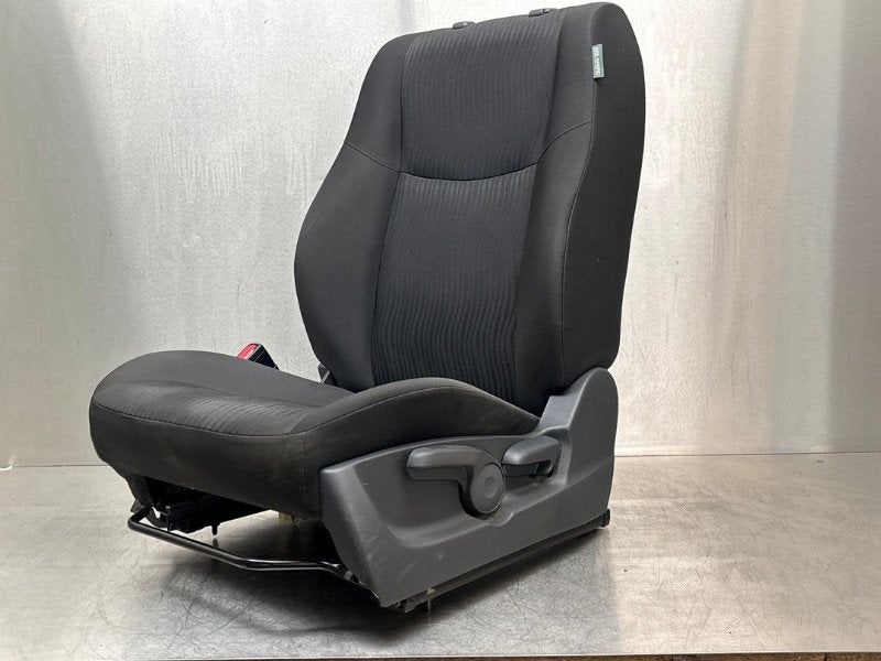 STOEL LINKS VOOR Suzuki Swift (ZA / ZC / ZD), Gebruikt, Dhr. M. Roggen, Marinus@Japoto.nl, Stadsweg 37 37
9917 PV  WIRDUM GR., NL