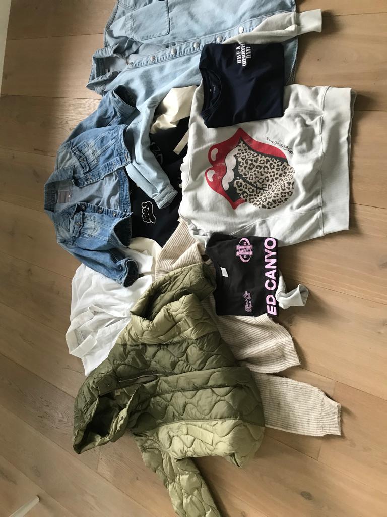 Pakket Meisjeskleding, Enlèvement, Comme neuf, Taille 146