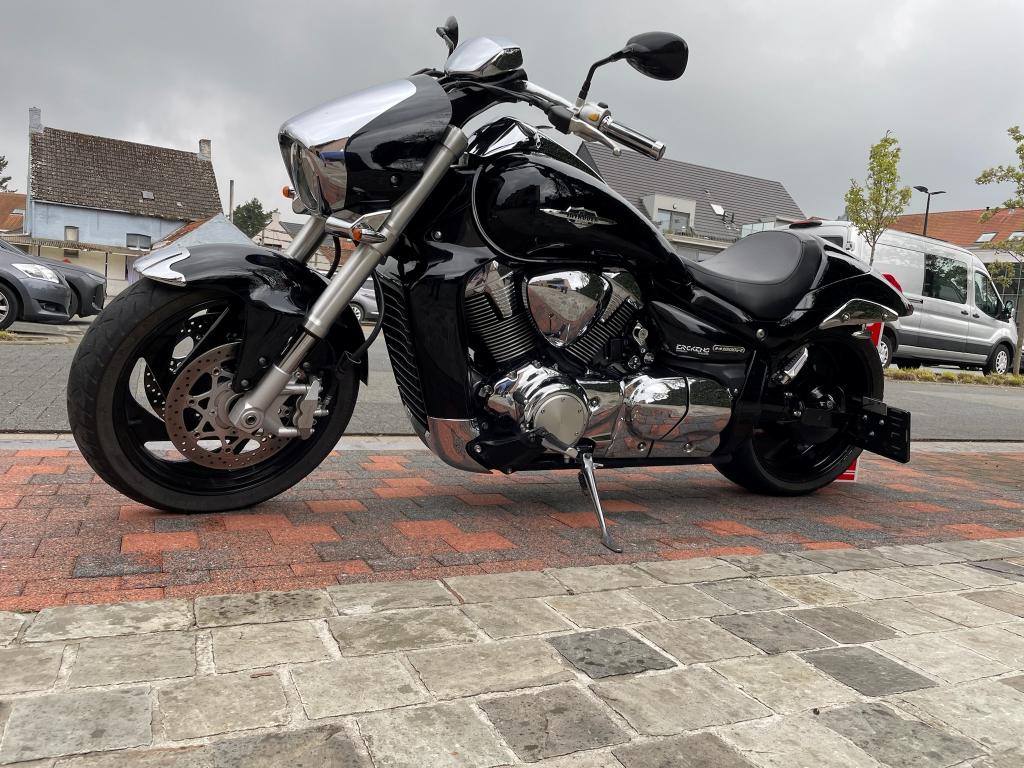 Moto te koop, Motoren, Motoren | Suzuki, Particulier, Chopper, meer dan 35 kW, 4 cilinders, Motorrijbewijs A, Handgeschakeld, Occasion
