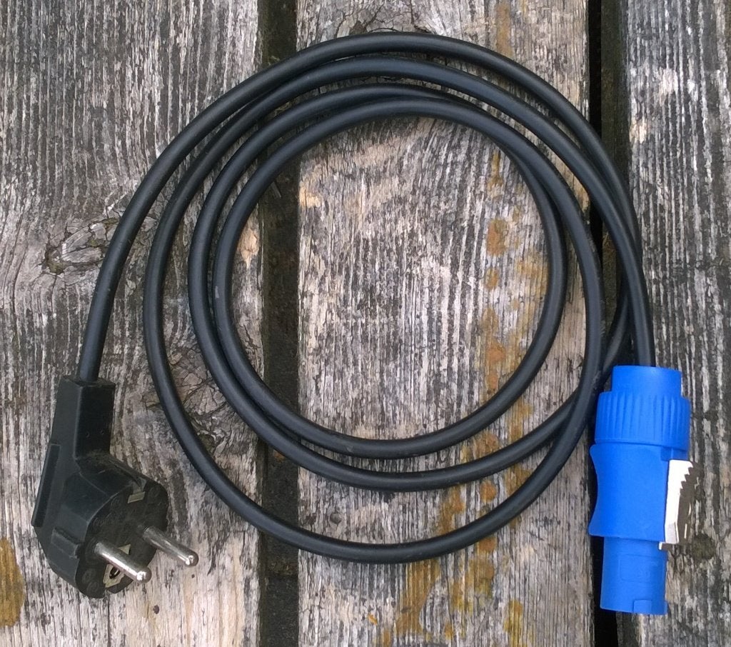 Spanningssnoer Schucko - Powercon ca 1,25 m, Muziek en Instrumenten, Kabels en Stekkers, Ophalen of Verzenden, Zo goed als nieuw