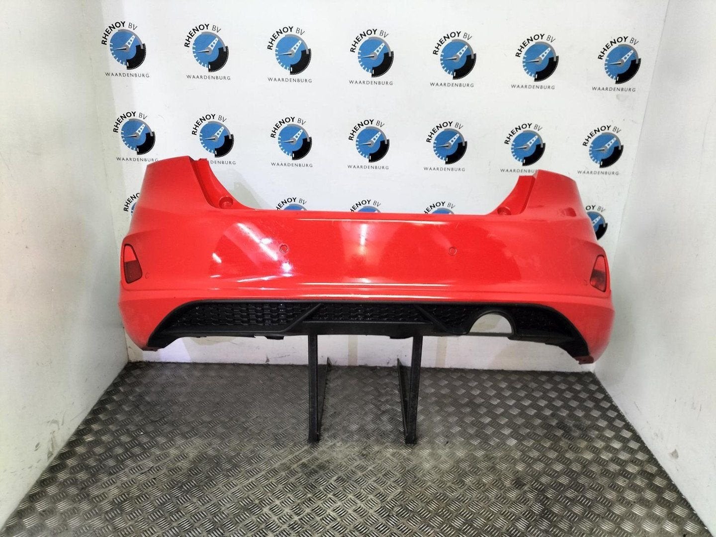 FORD FIESTA ST-LINE  BUMPER ACHTER 2023, Auto-onderdelen, Carrosserie, Bumper, Achter, Gebruikt, ARN erkend, Stiba lid, Erkend duurzaam