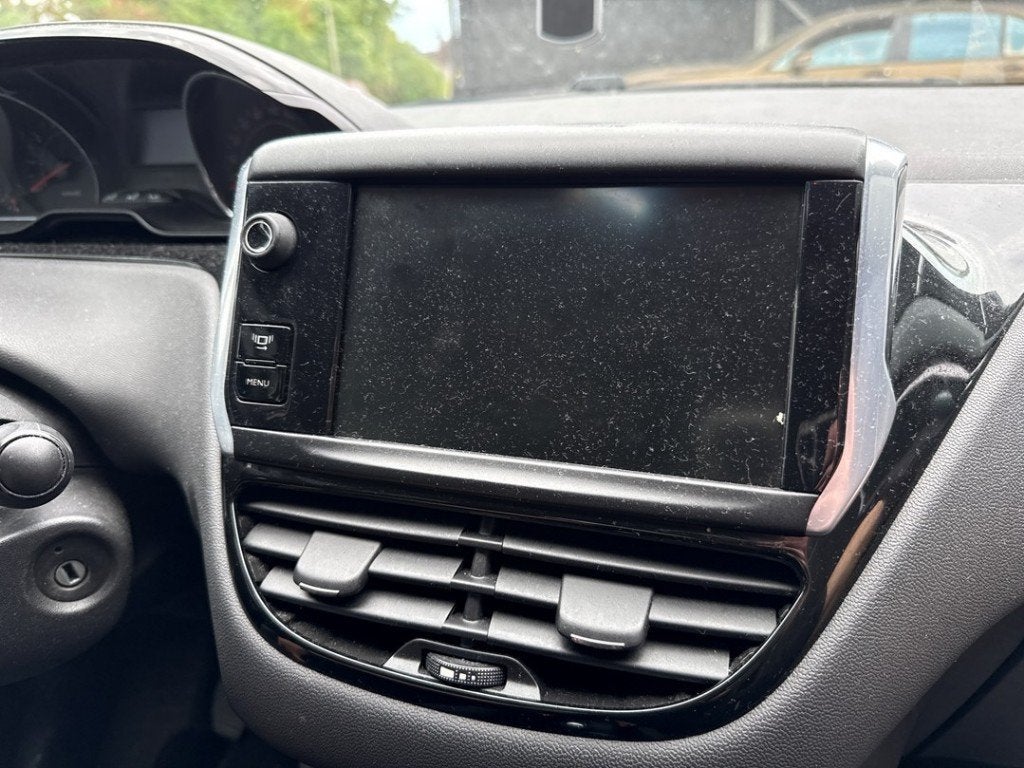 ORDINATEUR MULTIMEDIA Peugeot 208 I (CA / CC / CK / CL), Autos : Pièces & Accessoires, Kontakt-peugeot@peugeot.com, Utilisé, Peugeot Deutschland GmbH