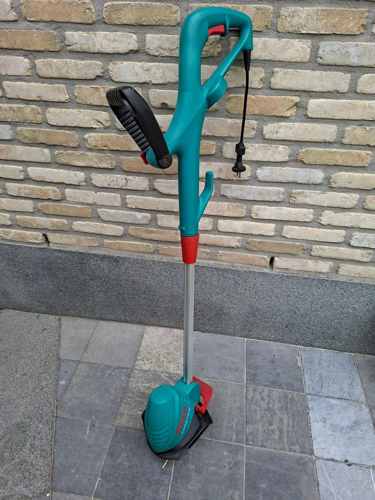 Bosch ART23 kantenmaaier, Tuin en Terras, Grastrimmers, Gebruikt, Elektrisch, 10 tot 30 cm, Ophalen