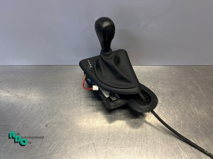 Levier de sélection automatique d'un BMW 1-Serie (1-Serie 0, -, 3 mois de garantie, Utilisé, -