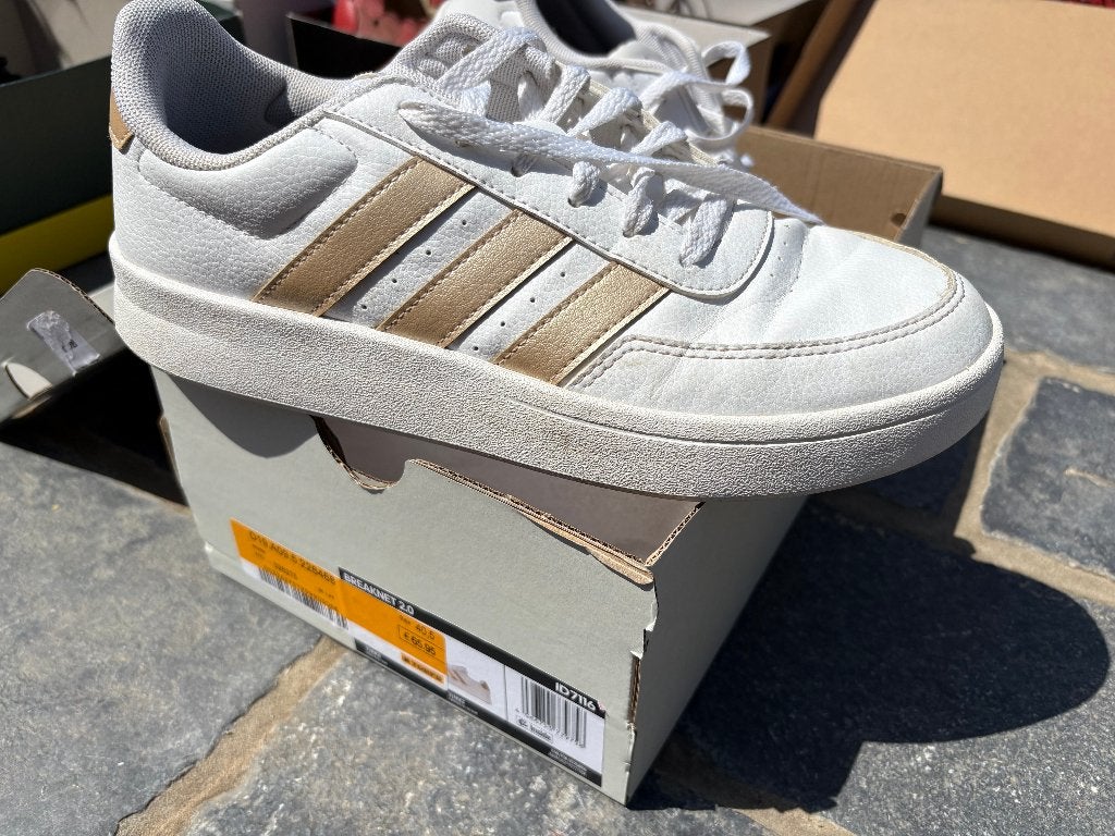 Adidas schoen meisje/vrouw, Kleding | Dames, Ophalen, Adidas, Wit, Nieuw