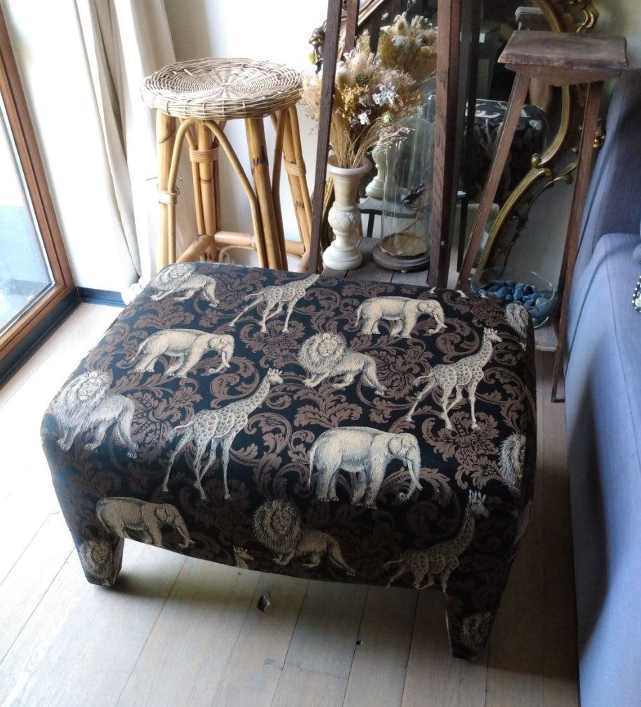 vintage voetenbankje met dierenmotief - +/- 55 x 75 cm, Vintage, Bois, Enlèvement, Utilisé
