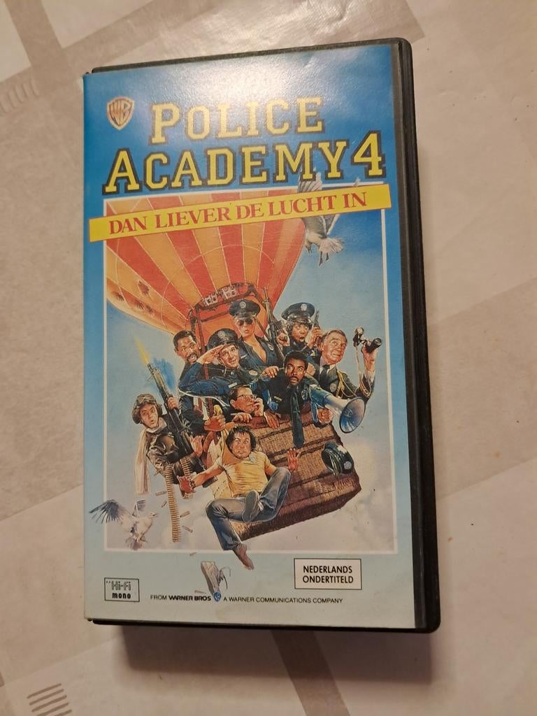 Video police academy 4 VHS, Cd's en Dvd's, Ophalen